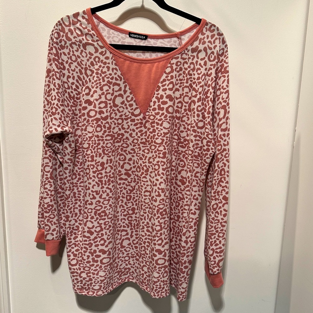 Heimish Women’s Top - pink leopard print - Size 2X